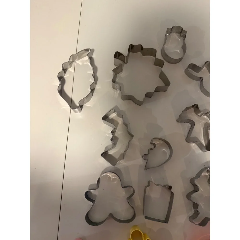 Assorted Holiday Cookie Cutter Lot Metal and Plastic Hearts Stars Christmas